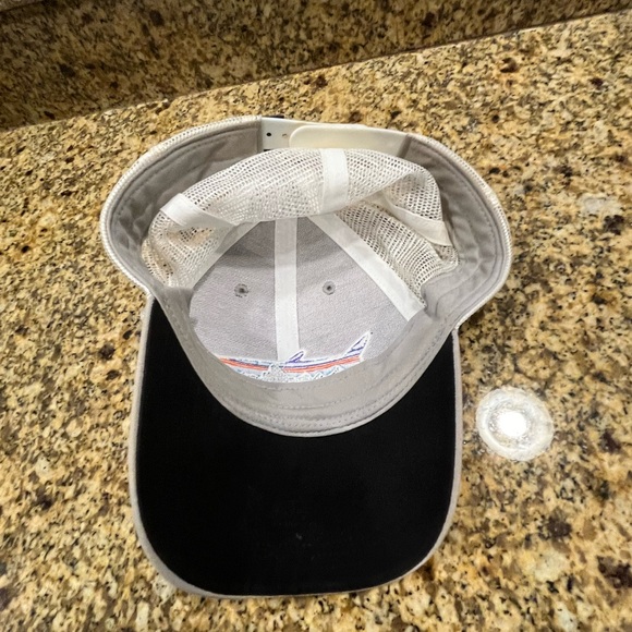 Patagonia Roy Fitz Gray Trucker Hat Mesh Back Adjustable Snap ClosureMen’s Unisx - Picture 5 of 5